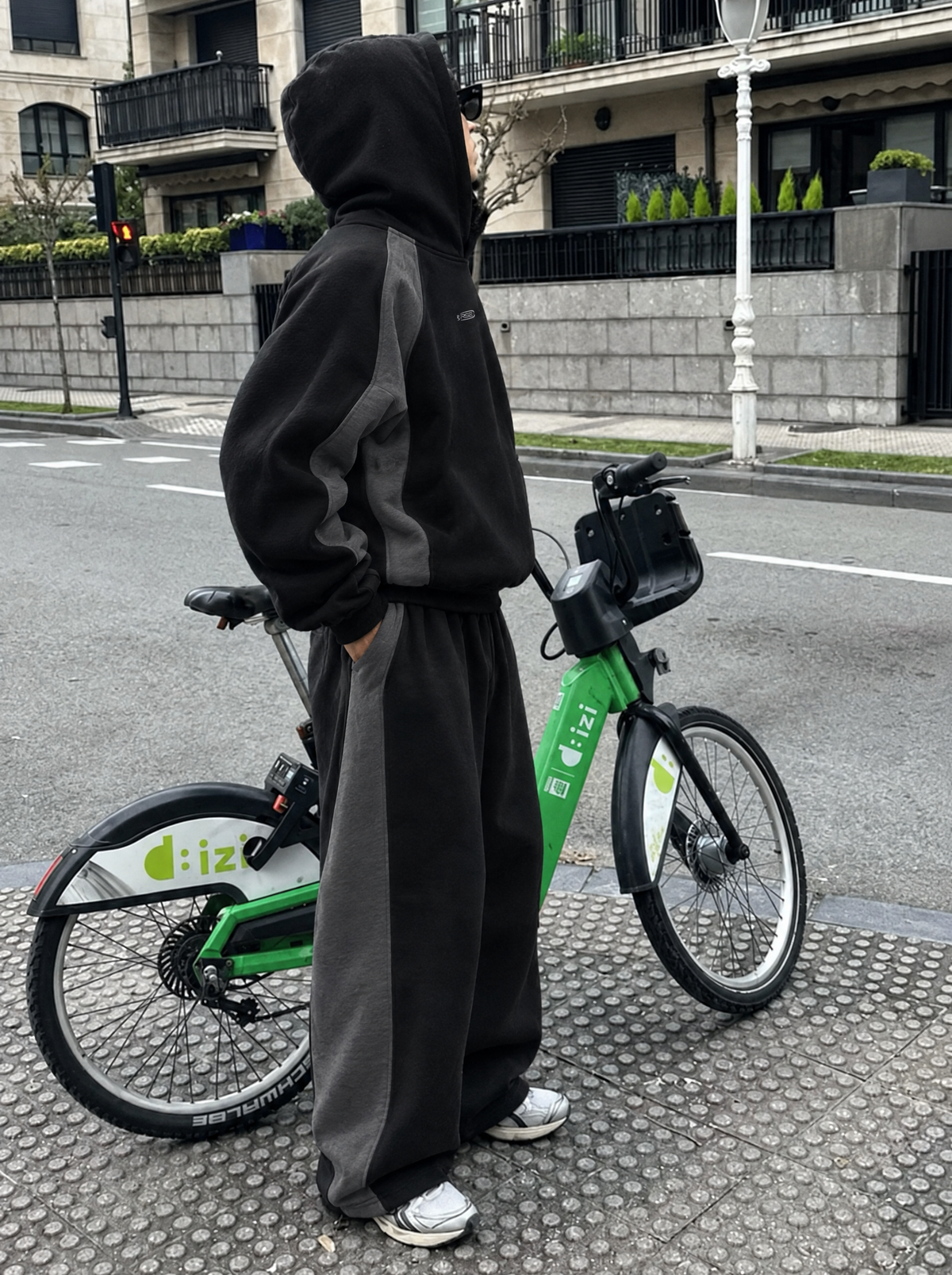 Overcast Joggers, Black (Pre Order)