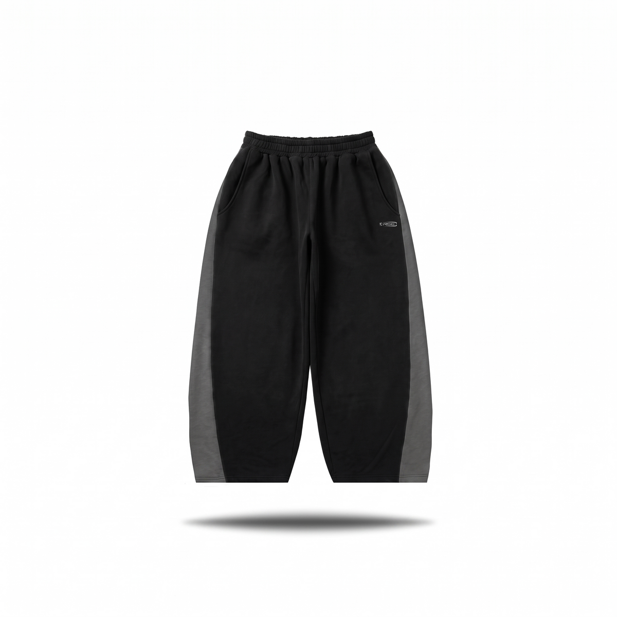 Overcast joggers, black front
